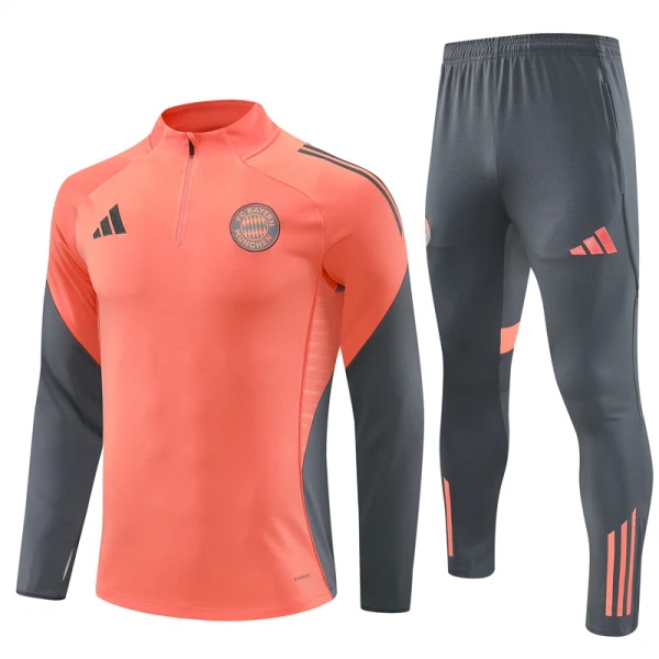 FC Bayern Monachium Zestaw Bluzy Treningowej 25/26 Pomarańczowy FC Bayern Monachium Zestaw Bluzy Treningowej 25/26 Pomarańczowy