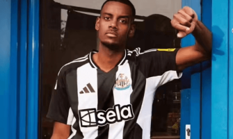 Alexander Isak, wszechstronny środkowy napastnik Newcastle