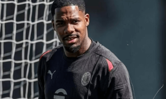 Szatnia Milanu jest wstrząśnięta! Chelsea celuje w francuskiego bramkarza